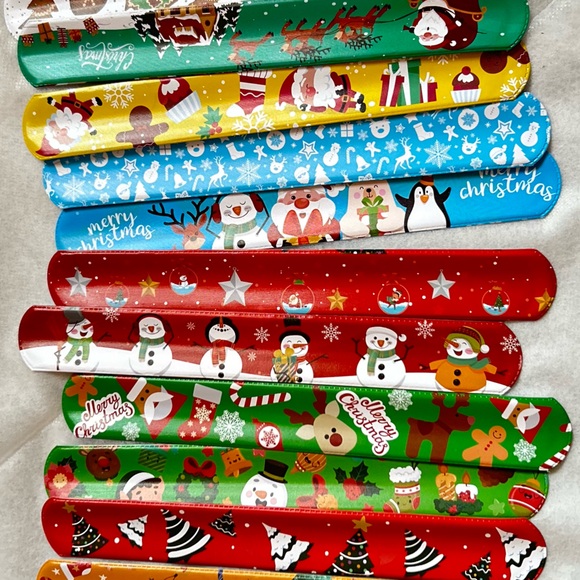 Slap Bracelet 12 Pieces Christmas Theme Kids Party Lightweight New - Picture 4 of 4